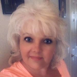 Meet your Posher, Debra